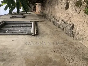 5bdrm Duplex in Mark Estate At, Kumasi Metropolitan for sale