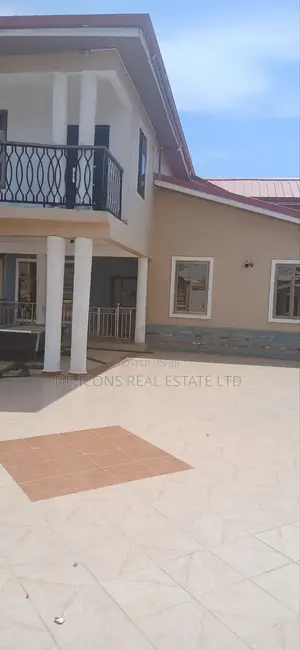 6bdrm Duplex in De-Icons Real Estate, Ga South Municipal for rent