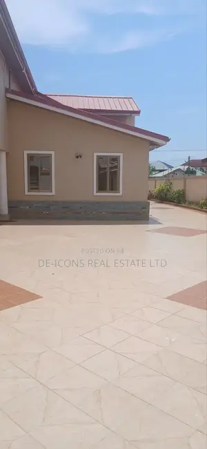 6bdrm Duplex in De-Icons Real Estate, Ga South Municipal for rent