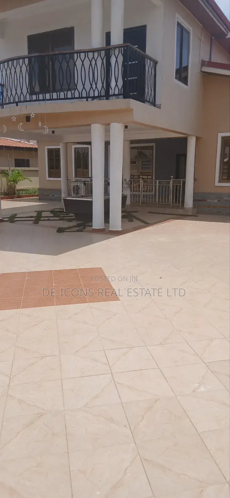 6bdrm Duplex in De-Icons Real Estate, Ga South Municipal for rent