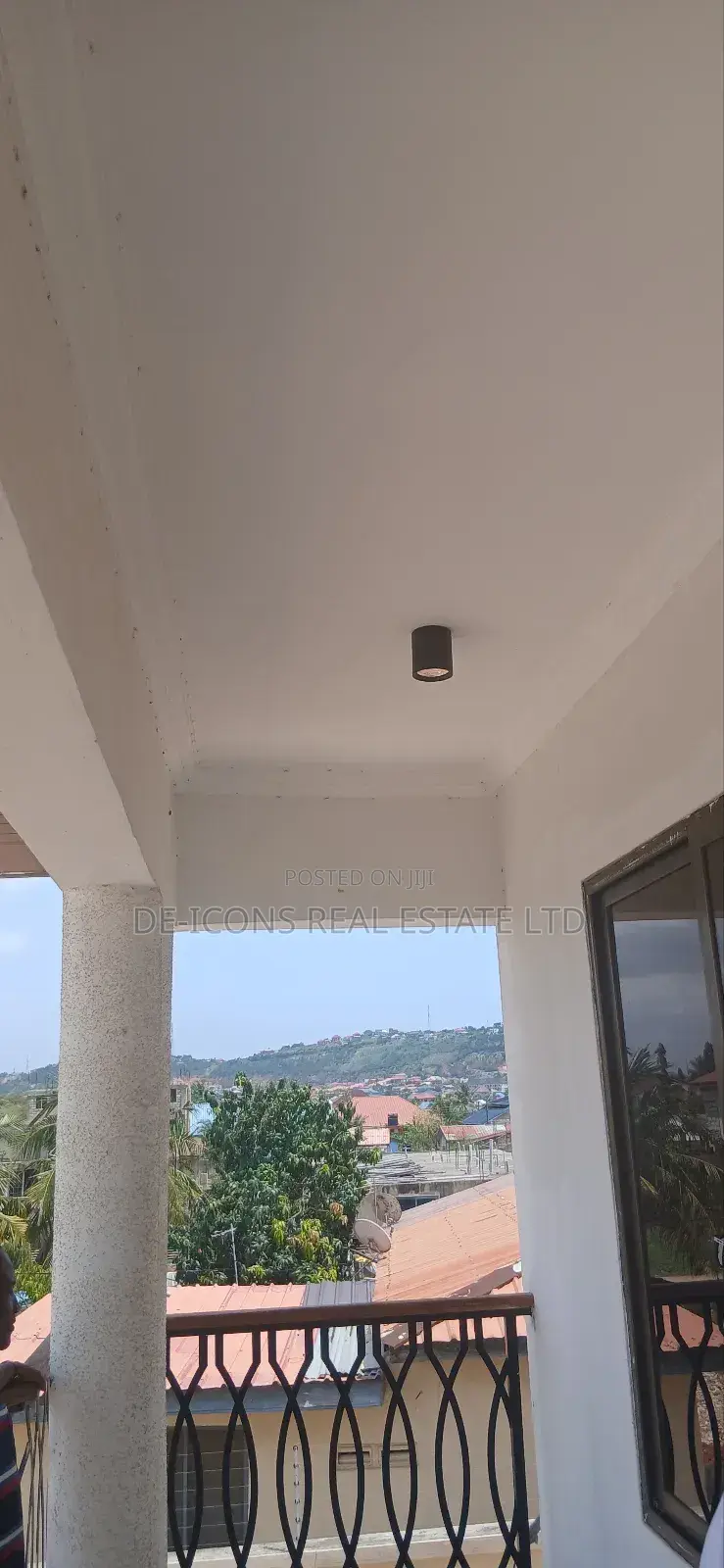 6bdrm Duplex in De-Icons Real Estate, Ga South Municipal for rent