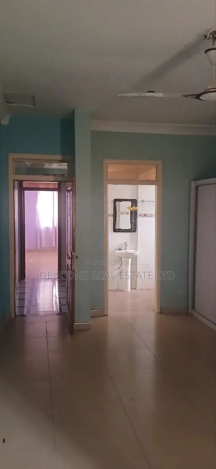 6bdrm Duplex in De-Icons Real Estate, Ga South Municipal for rent