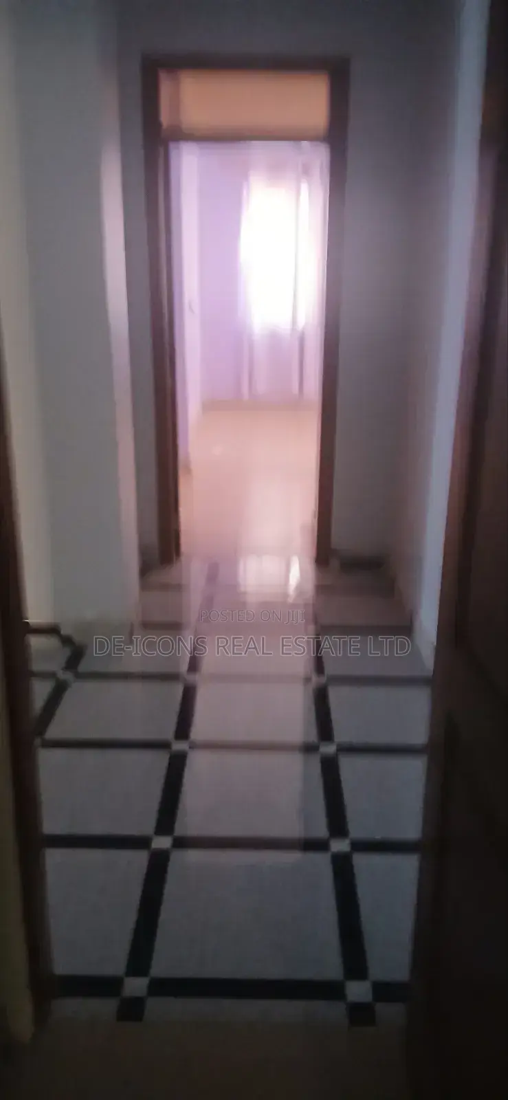 6bdrm Duplex in De-Icons Real Estate, Ga South Municipal for rent