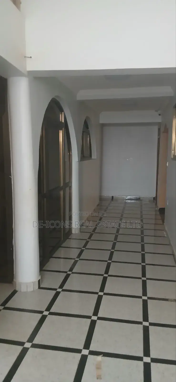 6bdrm Duplex in De-Icons Real Estate, Ga South Municipal for rent