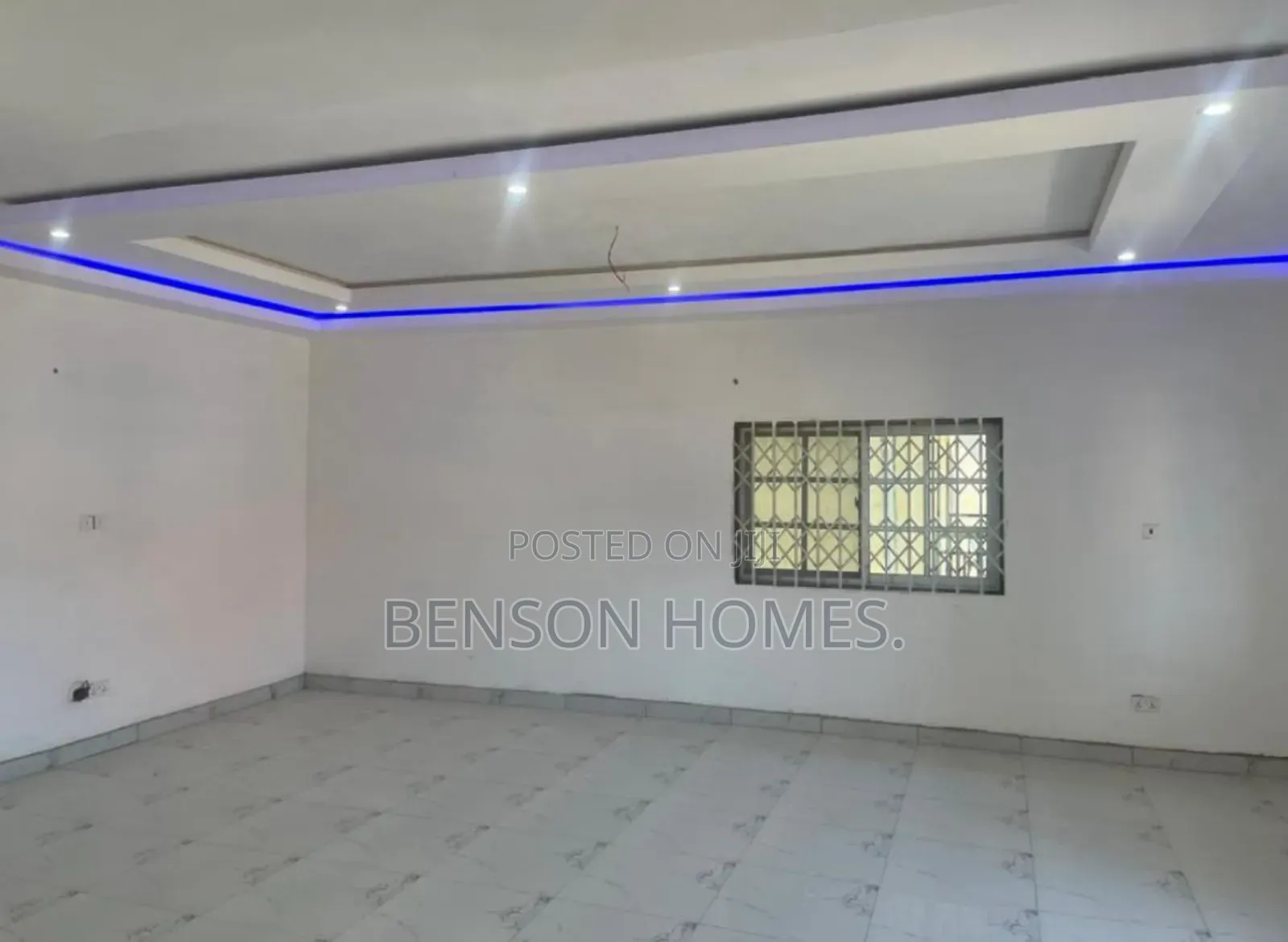 4bdrm Apartment in Ashomang Estate for rent