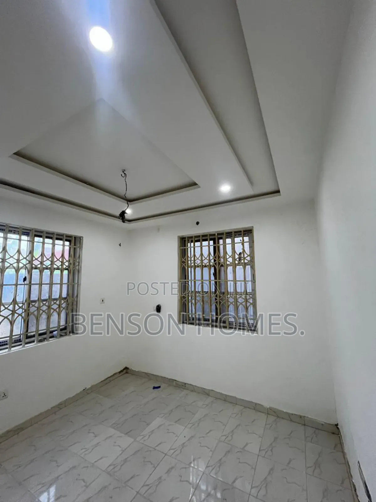 4bdrm Apartment in Ashomang Estate for rent