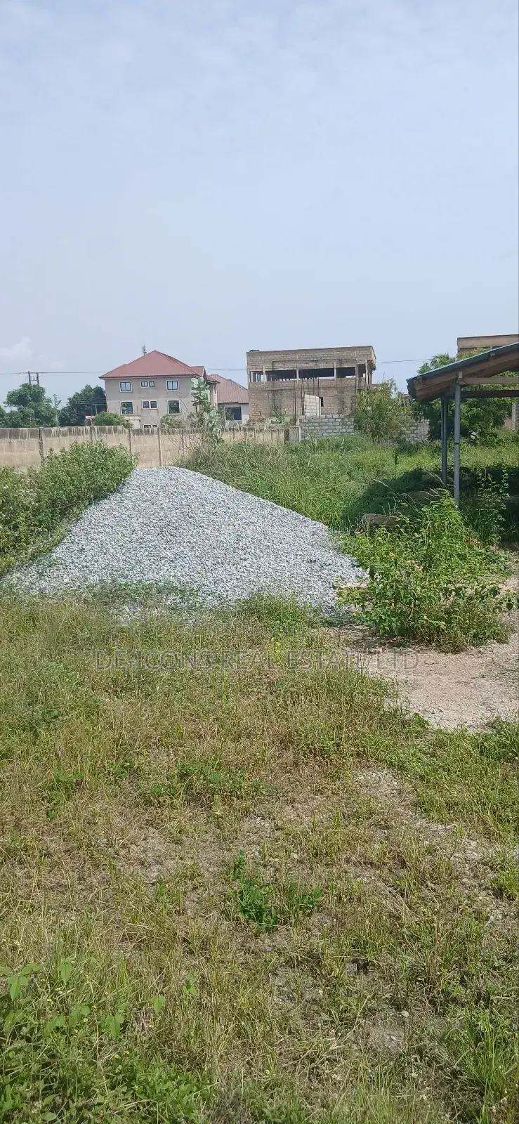 11⁄2 Plots of Land Fenced Together and Registered for Sale