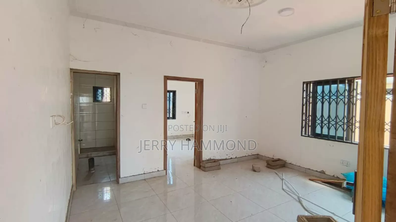 1bdrm Apartment in Tseaddo Round About for rent