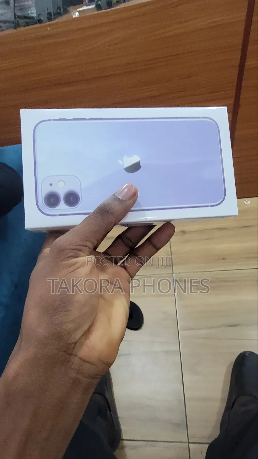 New Apple iPhone 11 64 GB Purple