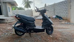 Yamaha 2016 Black