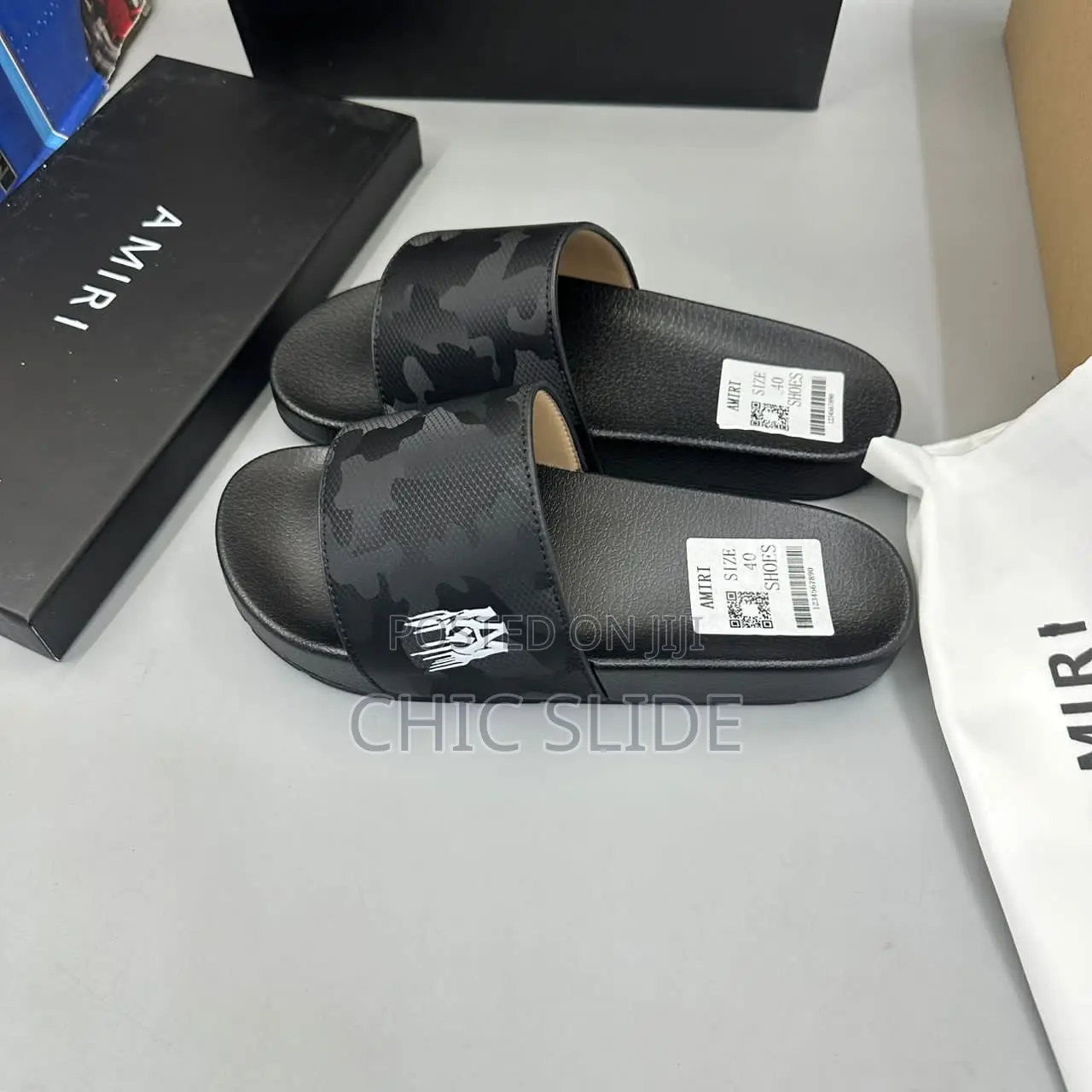 New Amiri Slides Design