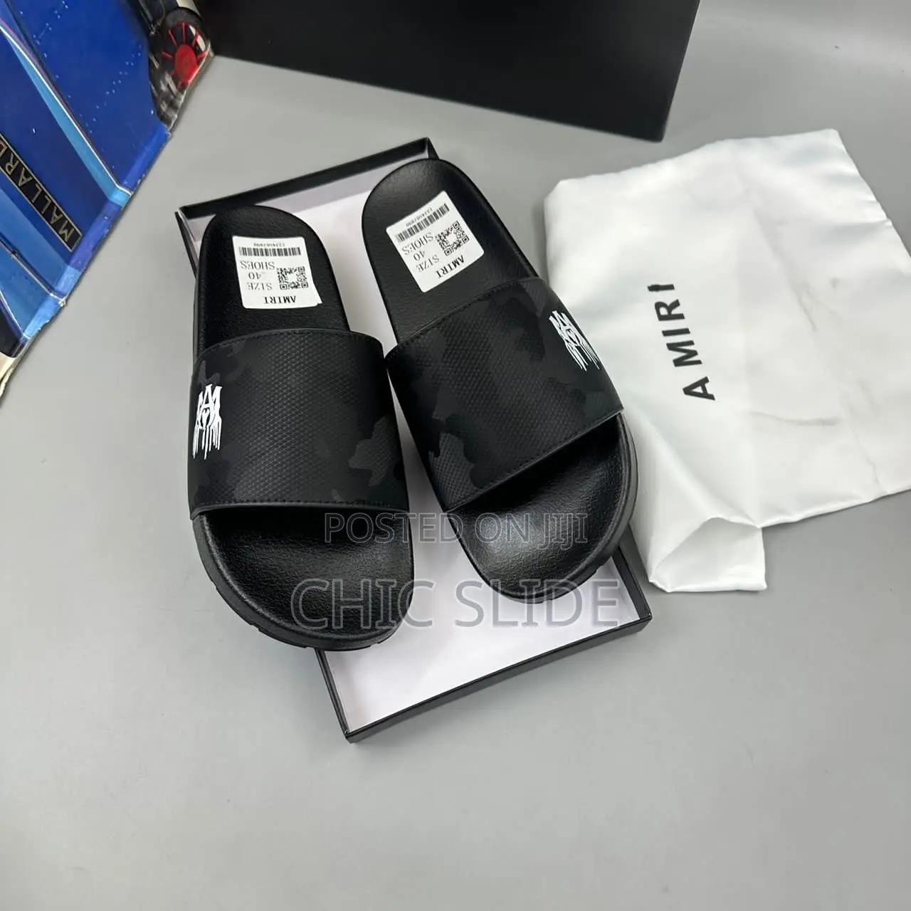 New Amiri Slides Design