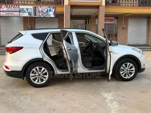 Hyundai Santa Fe 2015 Gray
