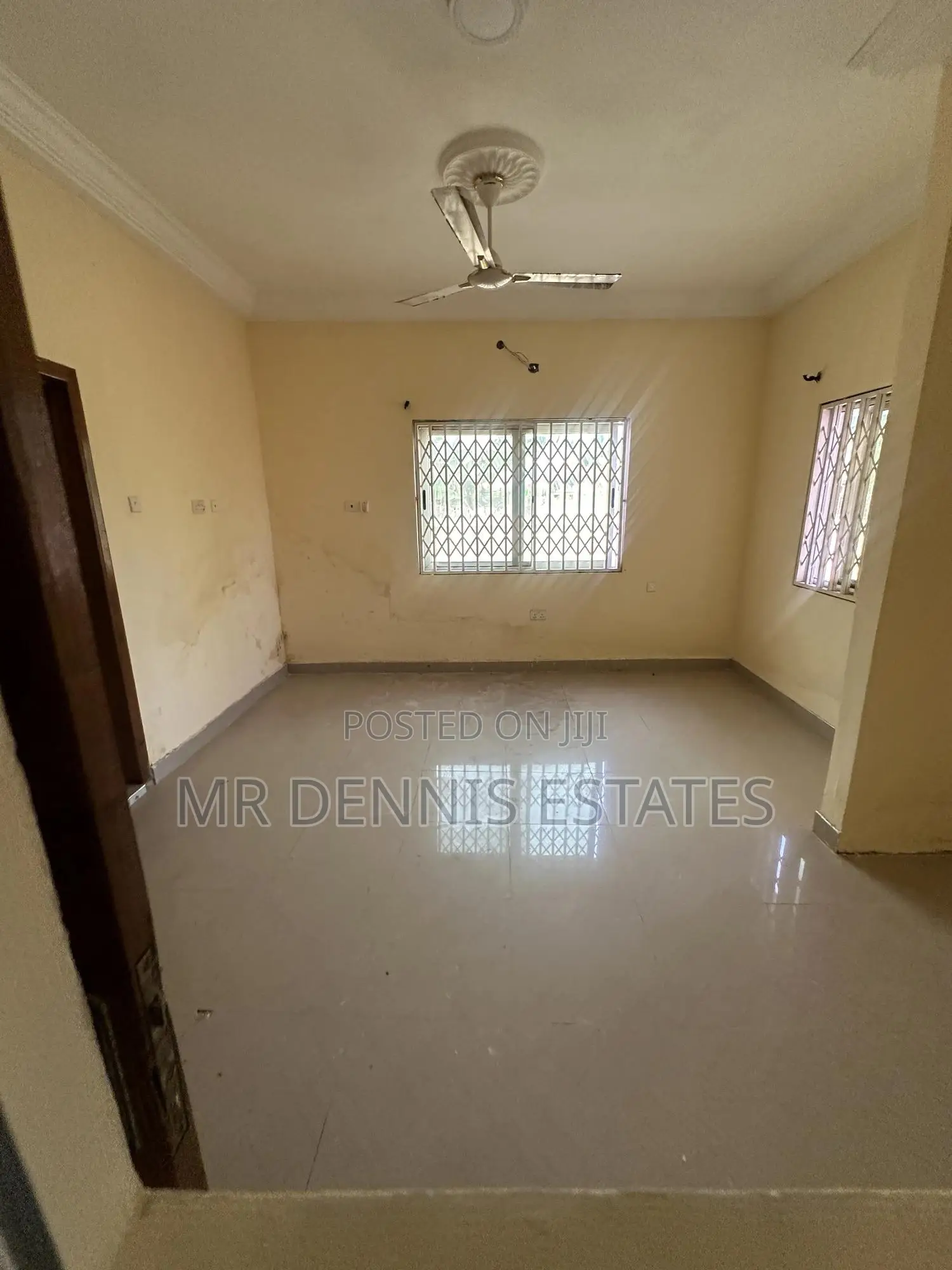 2bdrm House in Westhills Mall for rent