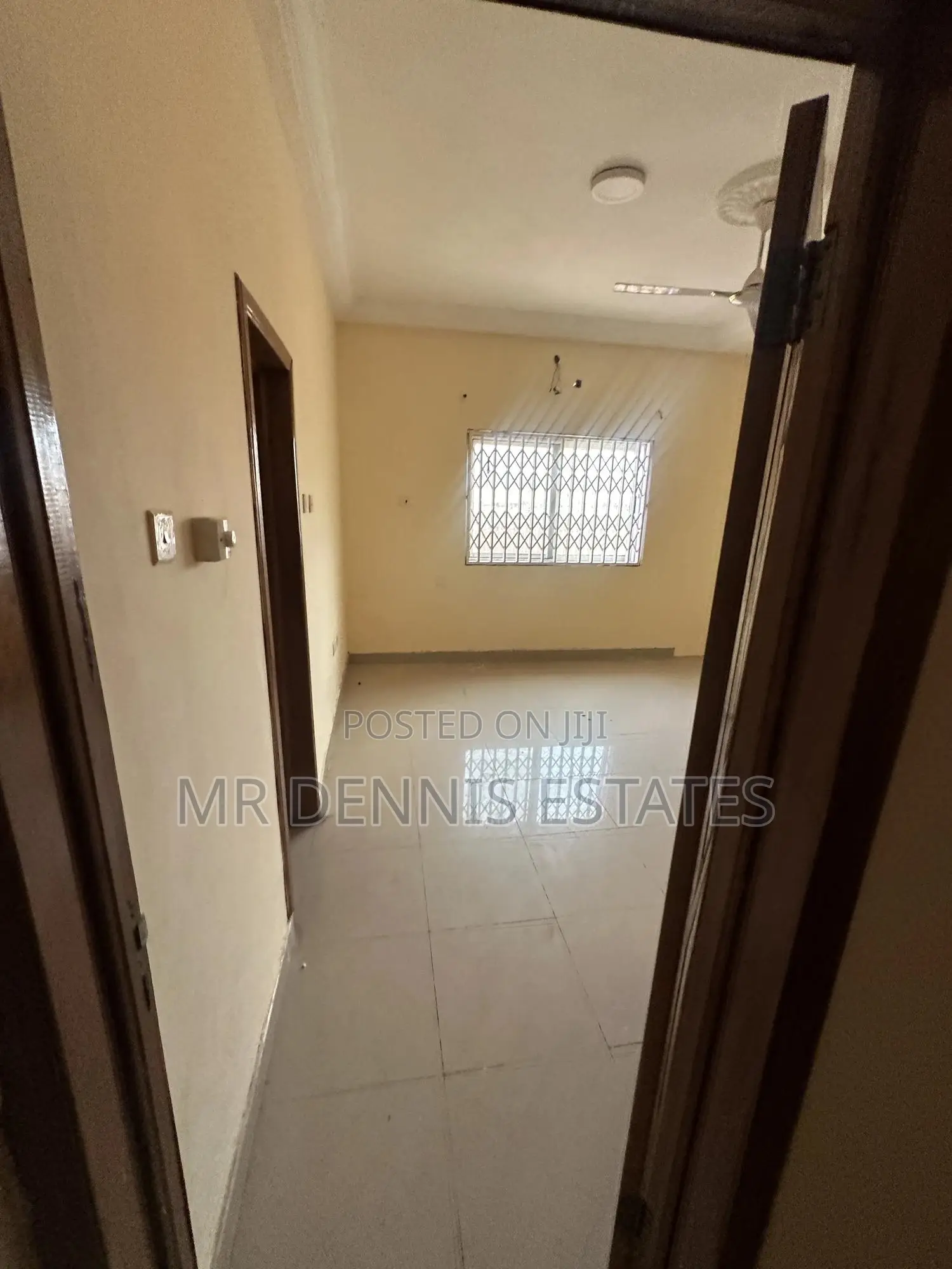 2bdrm House in Westhills Mall for rent