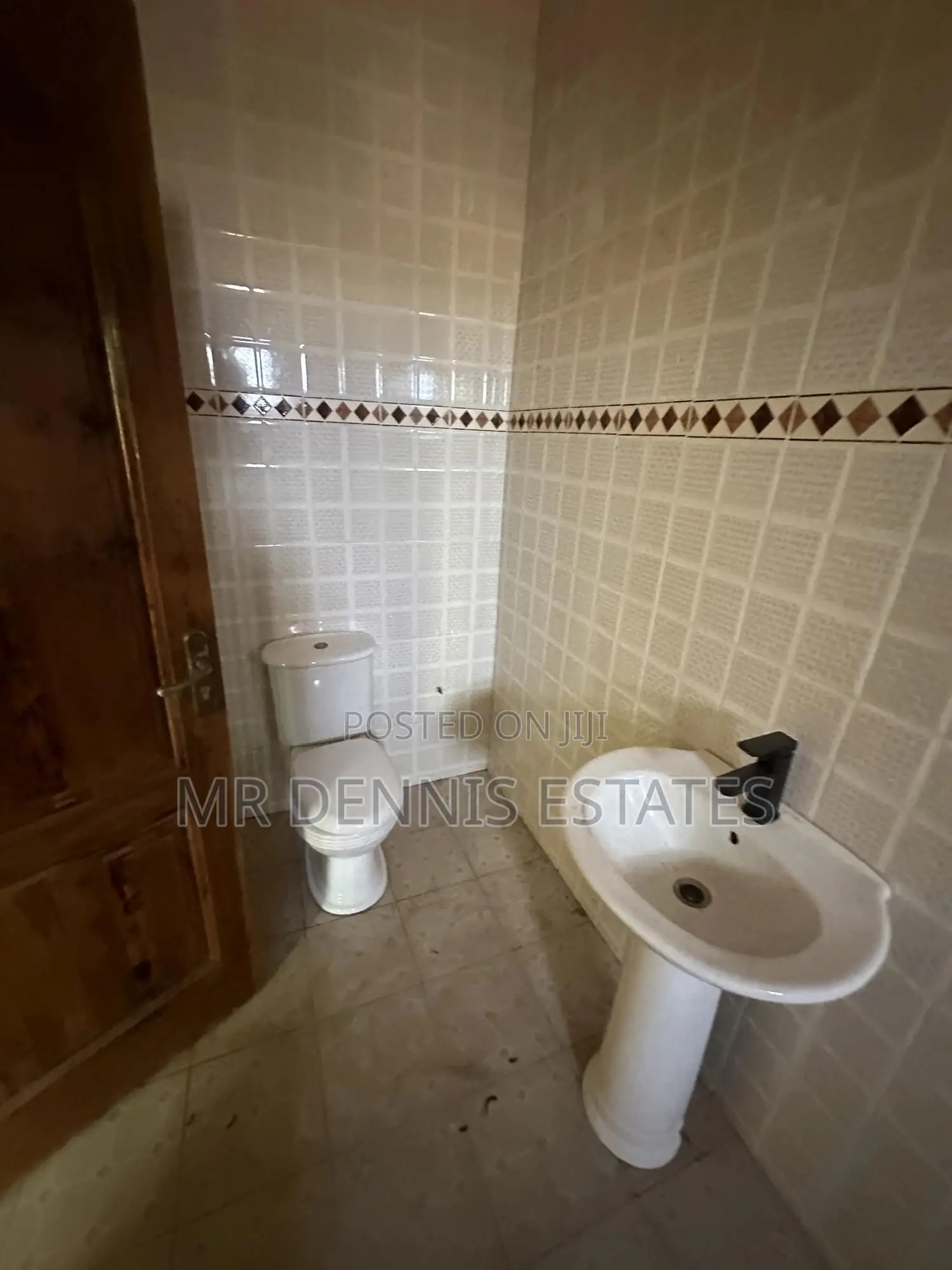 2bdrm House in Westhills Mall for rent