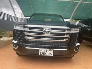 Toyota Land Cruiser 2023 Black