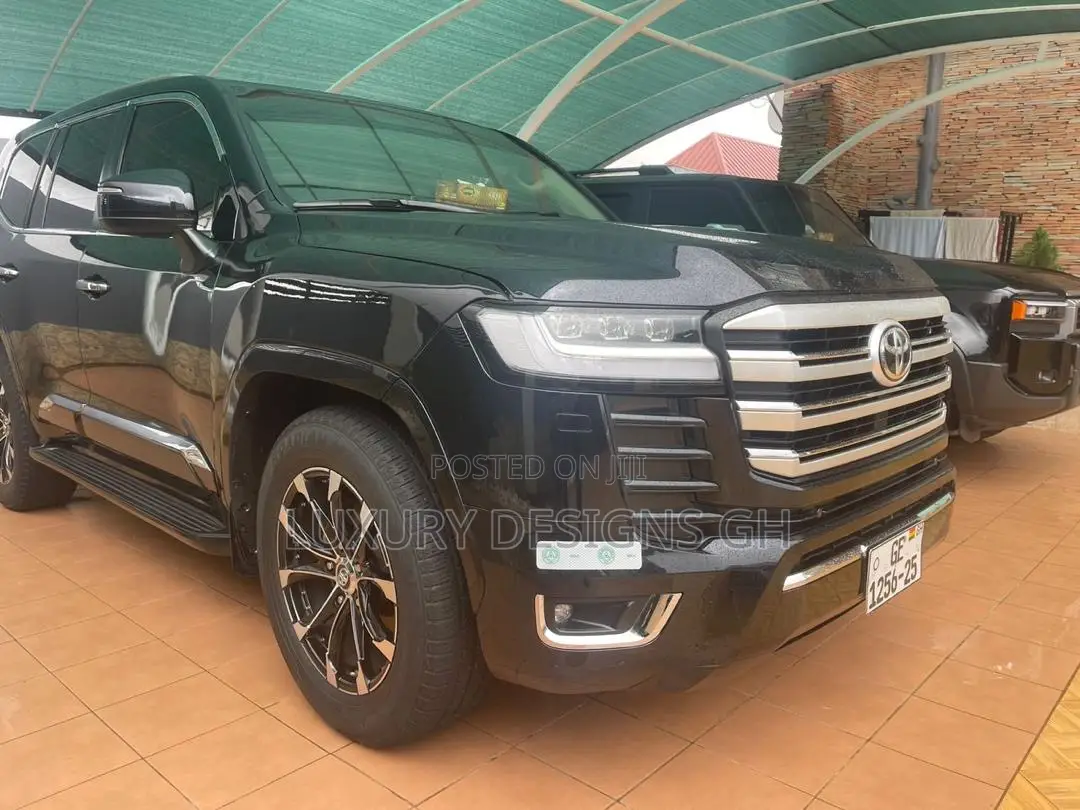 Toyota Land Cruiser 2023 Black