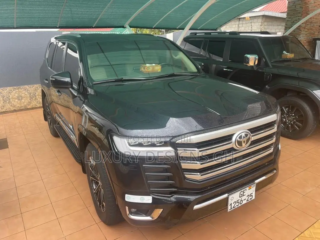 Toyota Land Cruiser 2023 Black