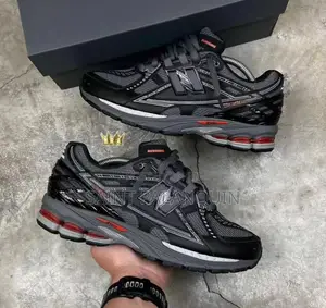 New Balance 1906