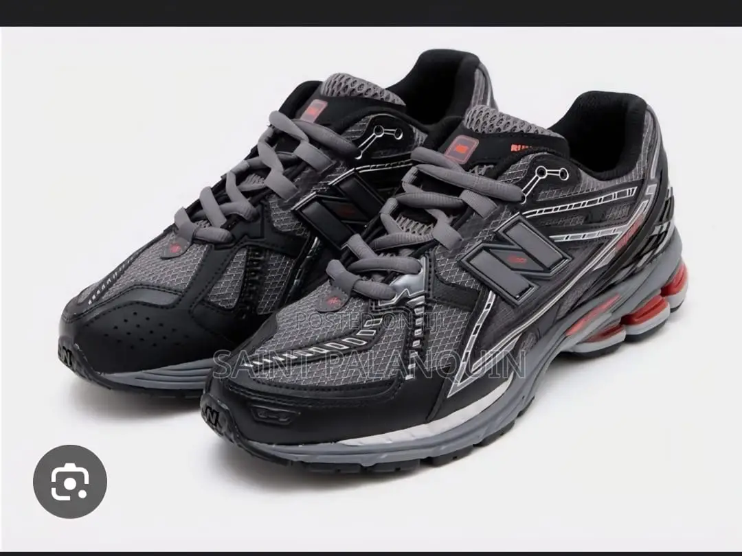 New Balance 1906 Sneaker