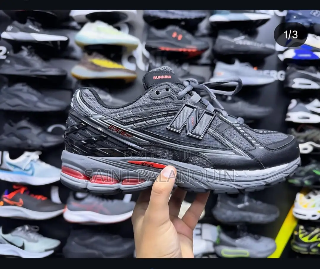 New Balance 1906 Sneaker