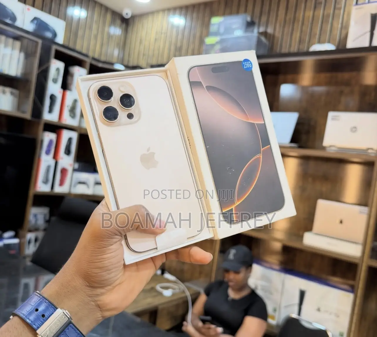 New Apple iPhone 16 Pro Max 256 GB Gold