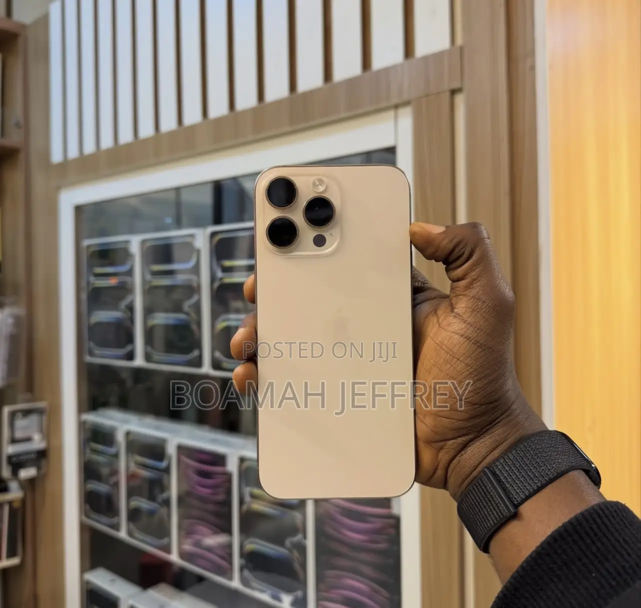 Apple iPhone 16 Pro Max 256 GB Gold
