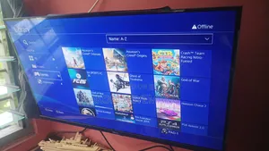 Ps4 Slim Jailbreak With 2 Controllers and Games