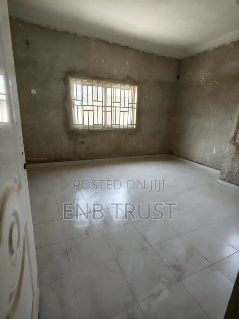 3bdrm House in Tema Community 25 for sale