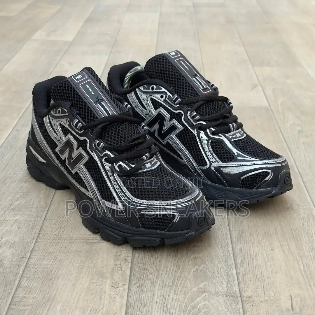 New Balance 740 Black Silver