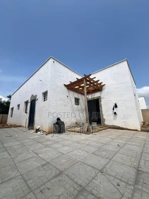 3bdrm House in Ayi Mensa, Oyarifa for sale