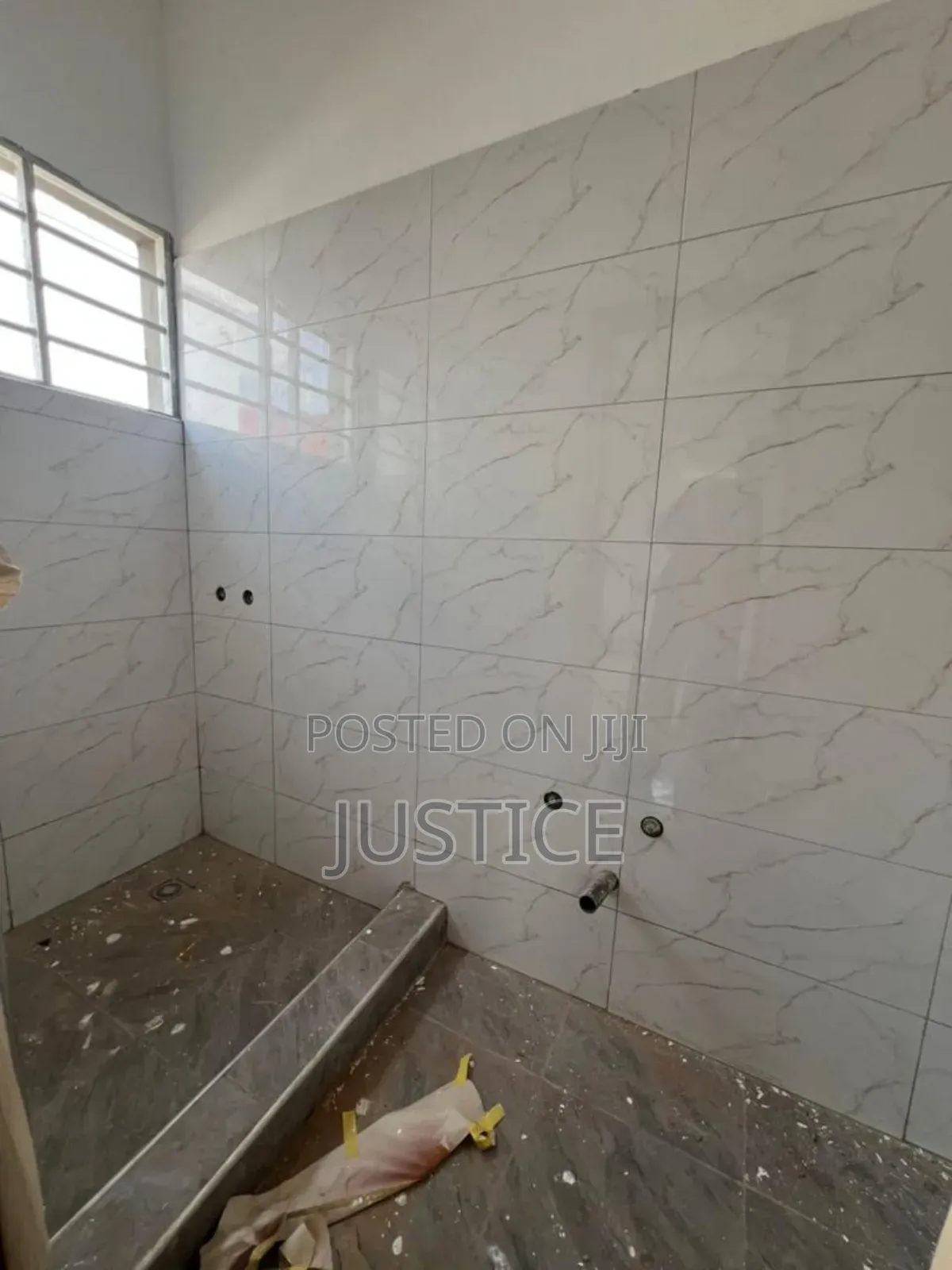 3bdrm House in Ayi Mensa, Oyarifa for sale