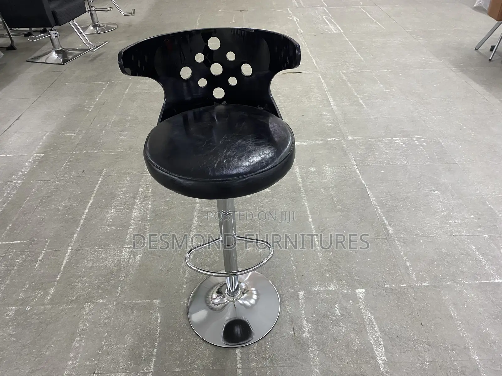 Bar Chairs - Code Ko9