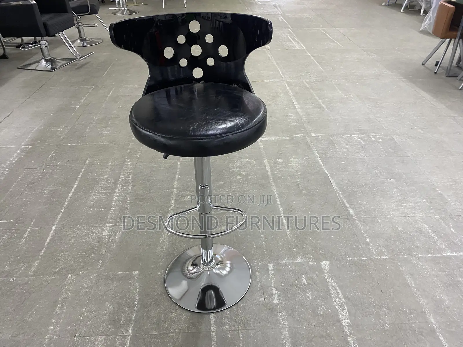 Bar Chairs - Code Ko9