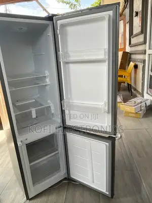 Zara 161l Space-Saving Bottom Freezer Refrigerator