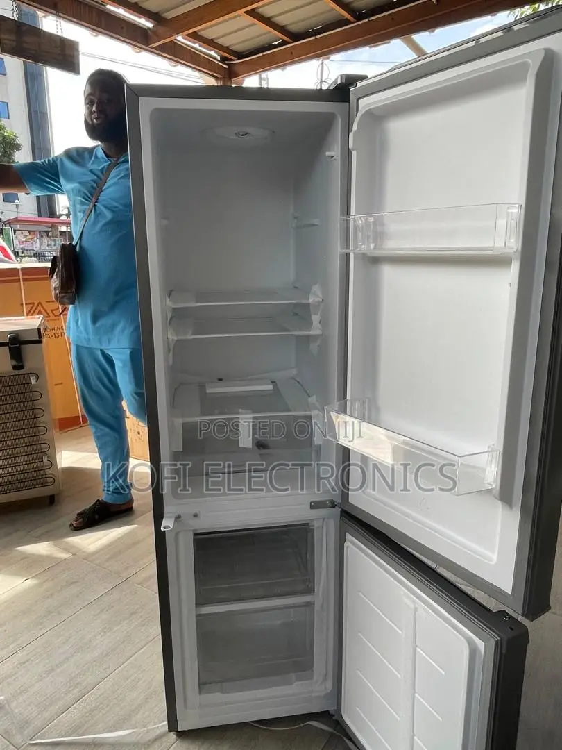 Zara 161l Practical Bottom Freezer Refrigerator