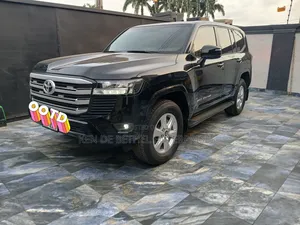 Toyota Land Cruiser 2025 Black