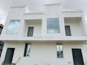 2bdrm House in Ashaley Botwe, School Junction for sale