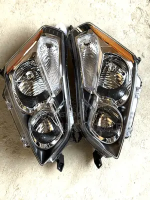 Pontiac Vibe Headlight 2009