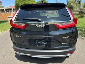 Honda CR-V Touring FWD 2018 Black