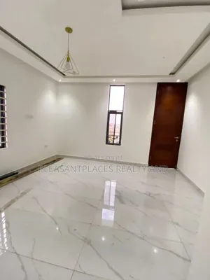 5bdrm House in Pleasantplaces, East Legon for sale
