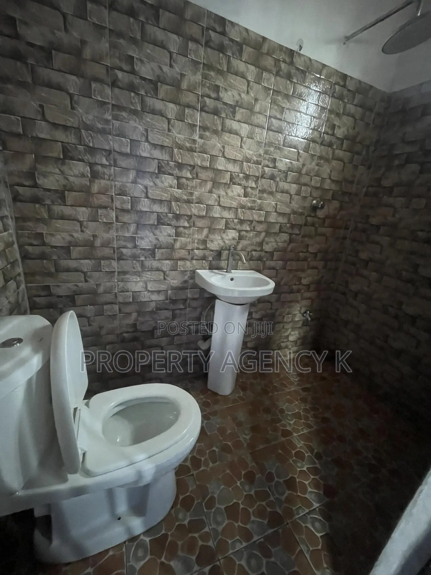 1bdrm Apartment in Kfs, Old Barrier for rent