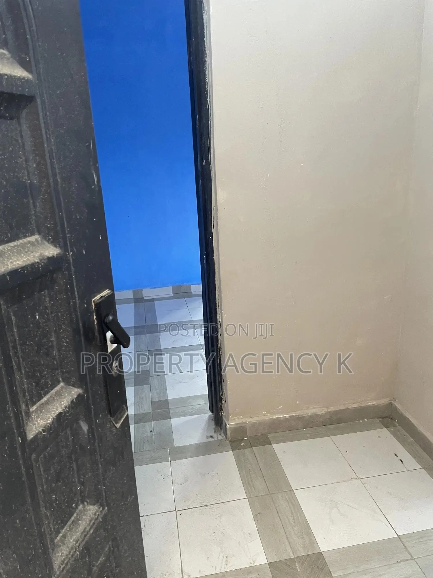 1bdrm Apartment in Kfs, Old Barrier for rent