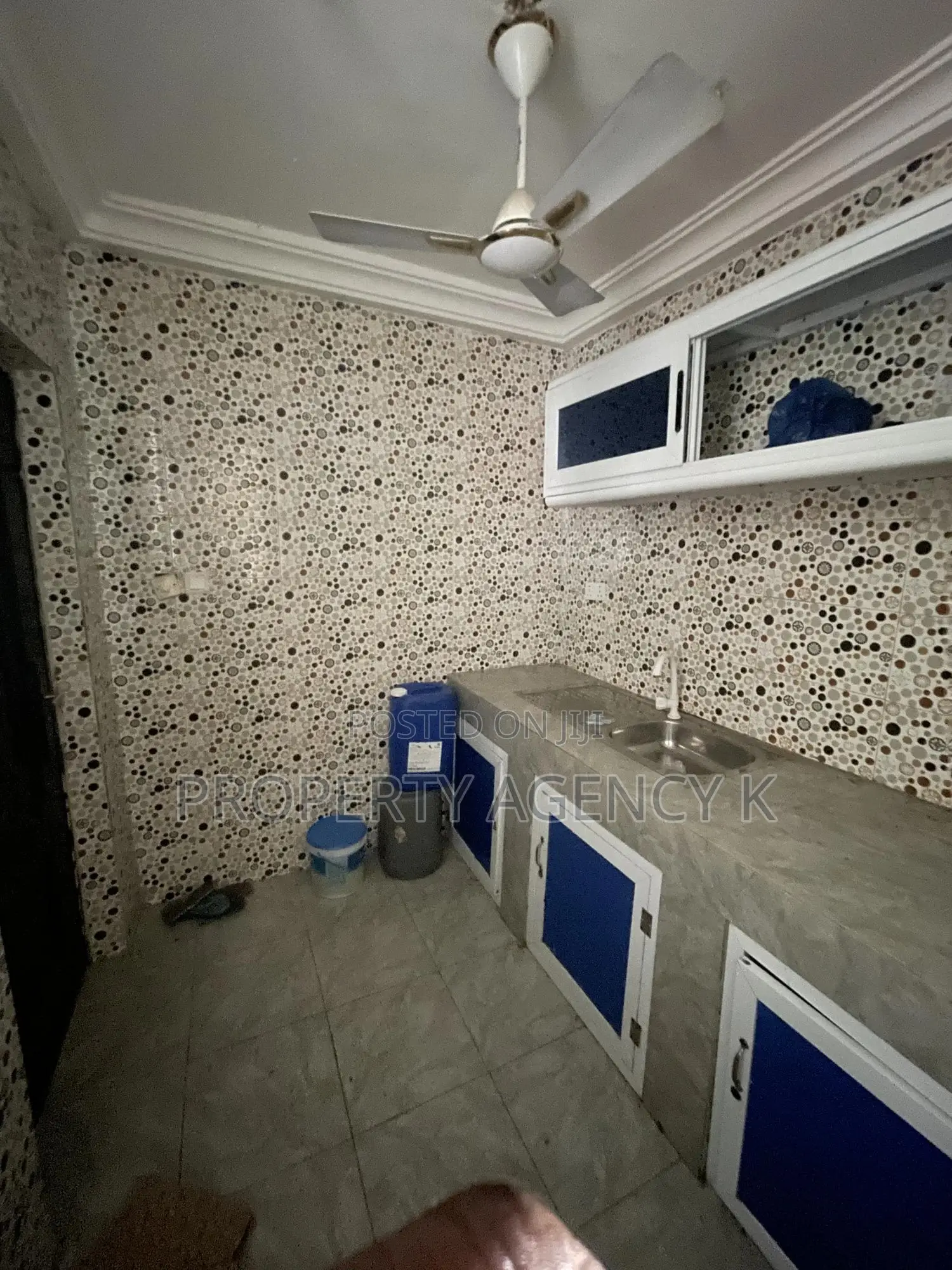1bdrm Apartment in Including Water Bill, Old Barrier for rent