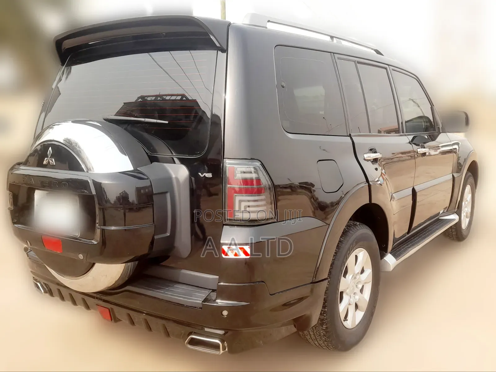 Upgrade Face-Lift Mitsubishi Pajero to Latest Shape