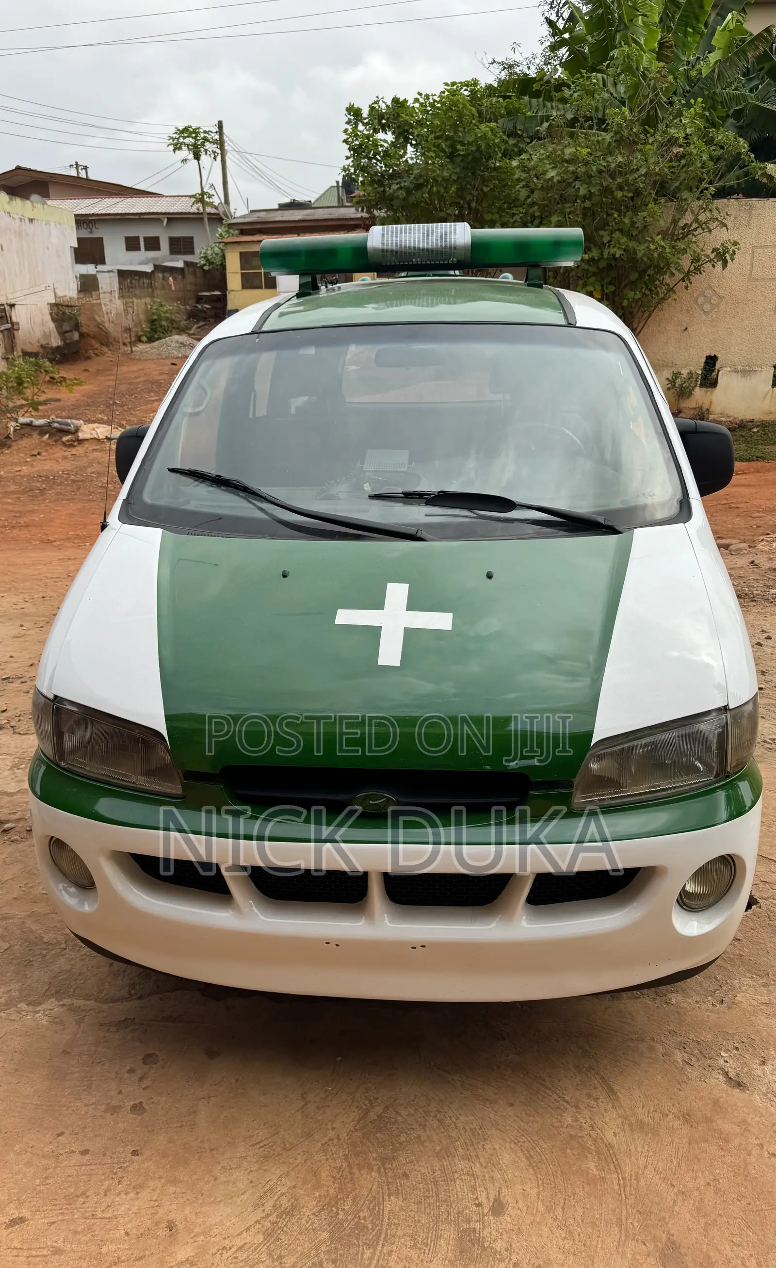 Hyundai Starex 2000 White