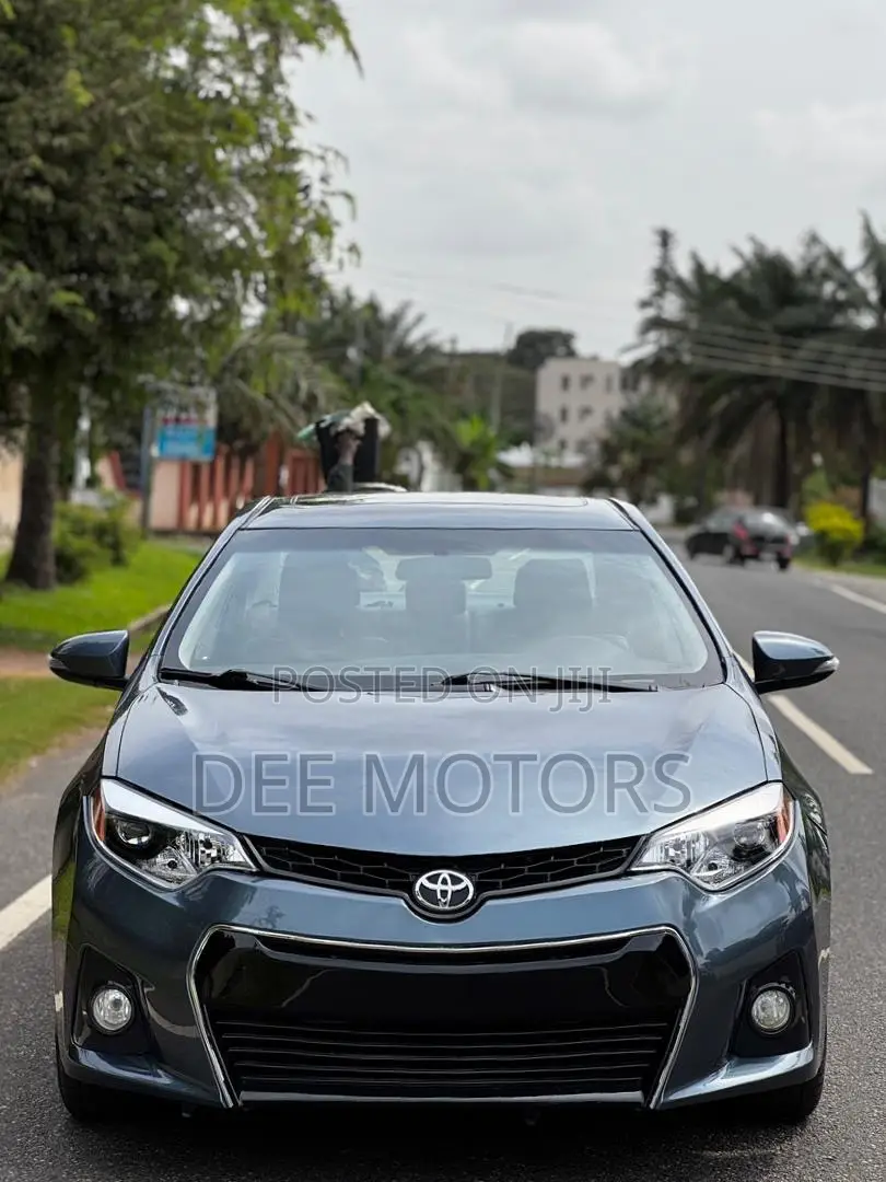 Toyota Corolla S Plus 4dr Sedan (1.8L 4cyl CVT) 2015 Gray