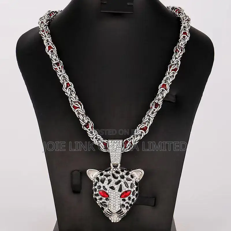 Quality Men's Chaines Available In Stock