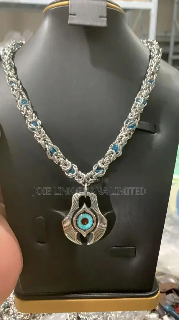 Quality Men's Chaines Available In Stock